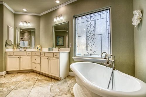 500 Dove Holw Trl, Georgetown TX 78633-5066 exterior