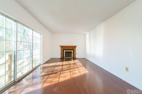 27 Nathan Dr, Old Bridge NJ  08857-2789 exterior