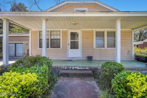 1918 Greene St, Beaufort, SC 29902-4432