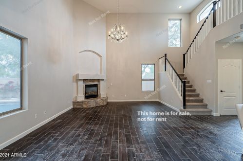 837 Cathy Dr, Gilbert AZ 85296-3639 exterior