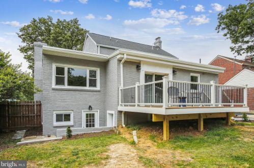 3121 Celadon Ln, Falls Church VA  22044-2610 exterior