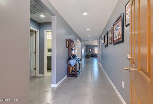 828 Placita Pozanco, Green Valley AZ  85614-3807 exterior