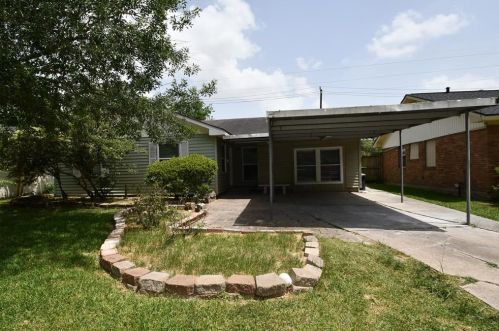 270 Brookview St, Channelview, TX 77530-3210