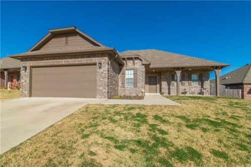 20815 Colony Ave, Harrah, OK 73045-6601