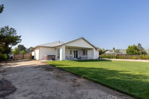 2210 Prospect Ave, Lake Nacimiento CA  93446-7395 exterior