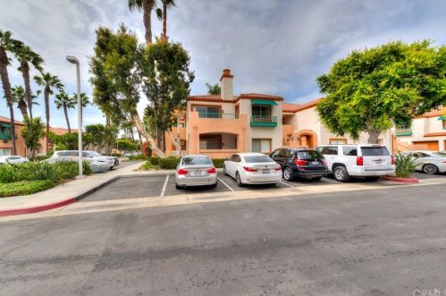 310 Villa Point Dr, Newport Beach CA  92660-6237 exterior