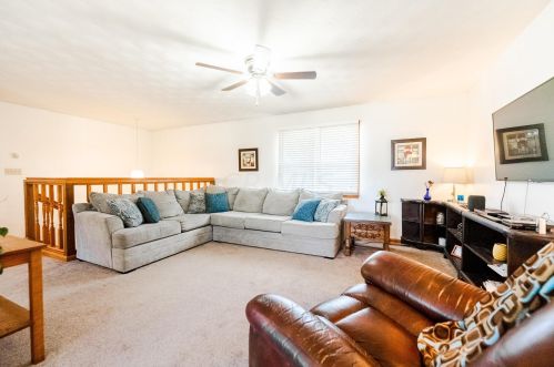 321 Clayburne Blvd, Chillicothe, OH 45601-4118