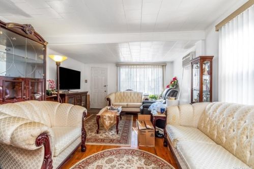 125-03 107th Ave, Jamaica, NY 11418-1317