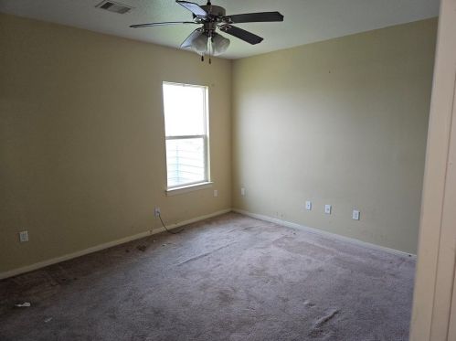 614 44 St, Galveston TX 77550-3702 exterior