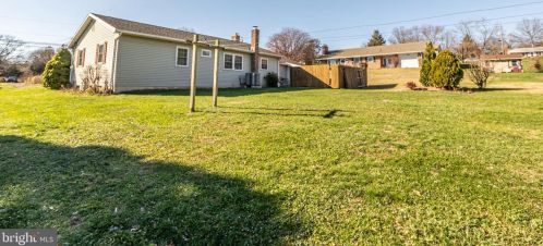 5 Eisenhower Blvd, Duncannon, PA 17020-9674