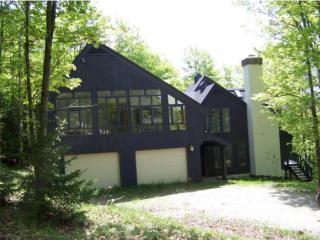 246 Upper Sparrow Hawk Rd, Rochester, VT