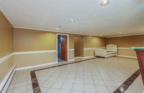 16 Mason Dr, Salem NH  03079-2101 exterior