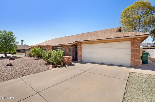 1104 Huber St, Mesa, AZ 85203-4327