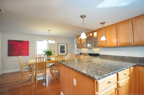 26 Birch St, Waterbury CT  06704-3806 exterior