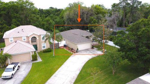 107 Dominion Ct, Sanford, FL 32771-7725