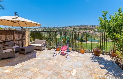 6962 Feldspar Pl, Carlsbad CA  92009-5212 exterior