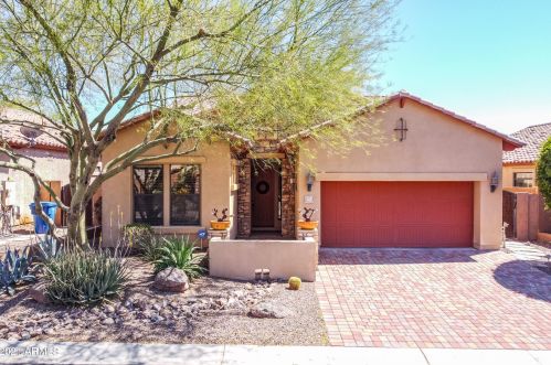 7253 Nance St, Mesa, AZ 85207-0815