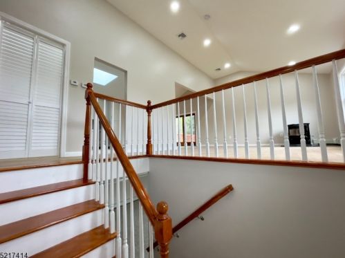 69 Layton Rd, Wantage NJ  07461-3311 exterior