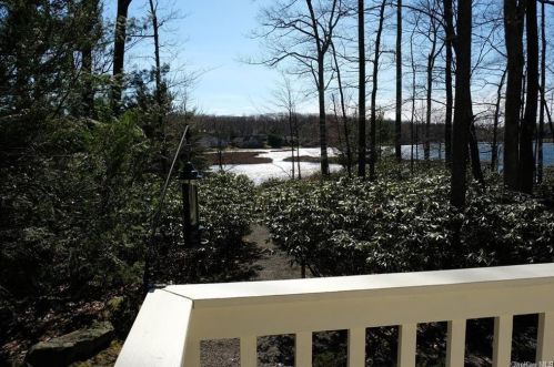 95 Lake Shore Dr, Rock Hill, NY 12775-6503