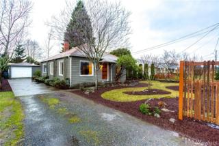 2717 Elm St, Bellingham, WA 98225-2326