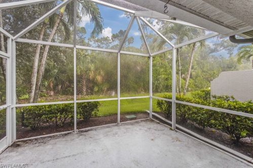 6128 Mandalay Cir, Naples FL  34112-1908 exterior