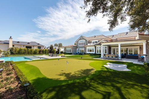 655 Hillcrest Ave, La Canada CA  91011-4040 exterior