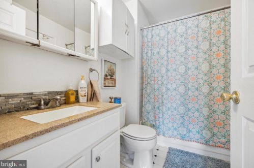 110 Richmond Ct, Harleysville PA  19438-3616 exterior