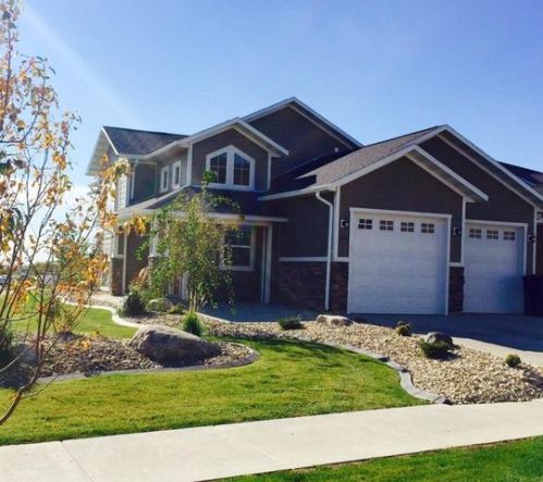 2401 23rd St, Williston ND  58801-2575 exterior