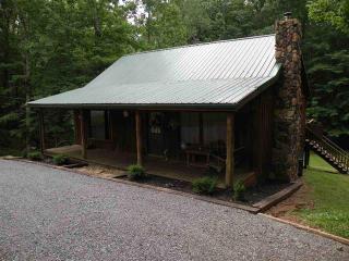 39 Elmwood Dr, Golden Pond, KY 42211-9329