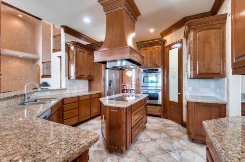 2610 Wl Ct, Cedar Hill TX 75104-6943 exterior