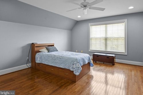 590 Abbey Ct, Blue Bell PA  19422-1303 exterior