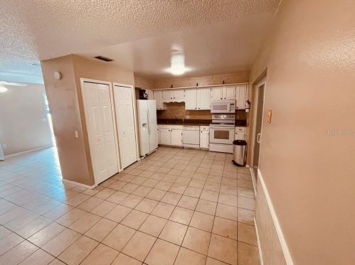 581 Blue Springs Ct, Orange City FL  32763-6444 exterior