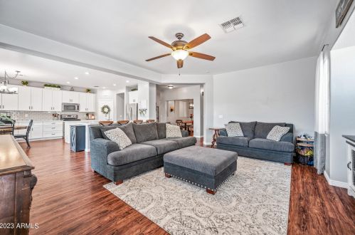 17623 Crocus Dr, Sun City AZ  85388-7747 exterior