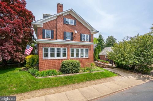 2100 Van Buren St, Wilmington, DE 19802-3908