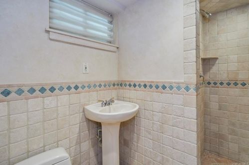 163 Teakettle Spout Rd, Mahopac NY  10541-4250 exterior