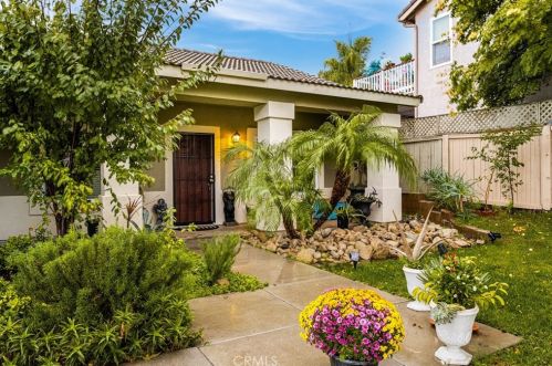 807 Solano Ct, Lake Elsinore, CA 92530-1864