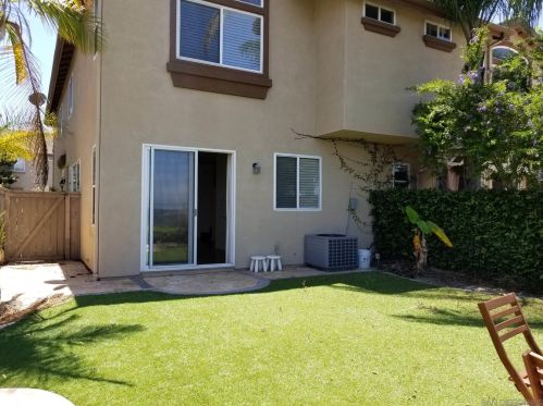 10370 Scripps Poway Pkwy, San Diego, CA 92131-5124