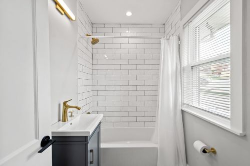 1537 Berkshire Ave, Pittsburgh PA  15226-2431 exterior