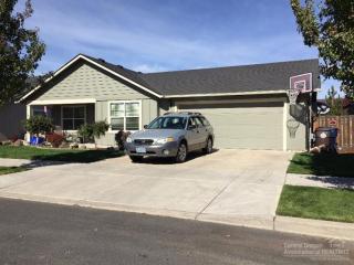3217 Indian Pl, Eagle Crest OR  97756-7684 exterior