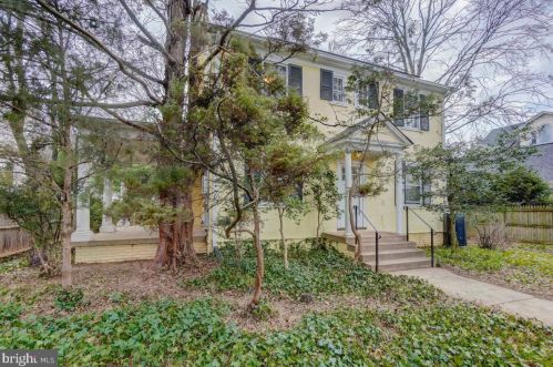 5111 42nd St, Washington, DC 20016-4107