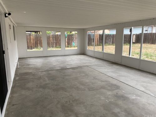 1924 Hunter Rd, Colton CA  92324-1312 exterior