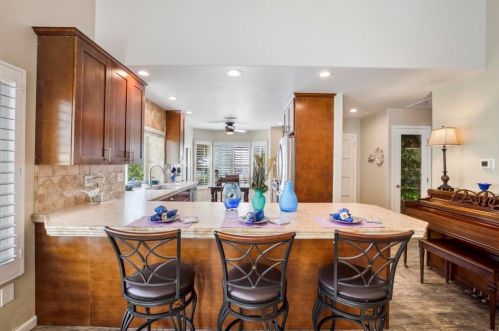 4547 Cordoba Way, Oceanside CA  92056-5102 exterior