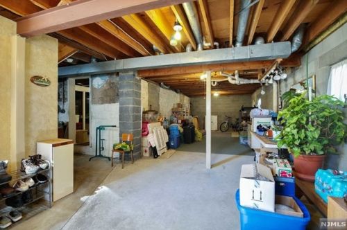 236 Gilbert Ave, Elmwood Park NJ  07407-2813 exterior