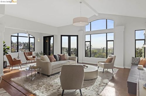 6310 Contra Costa Rd, Oakland CA 94618-2144 exterior