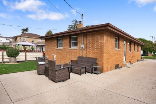 1339 93, Milwaukee WI 53214-4266 exterior