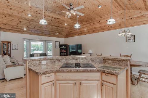 14938 Molly Pitcher Hwy, Upton PA 17225-9457 exterior