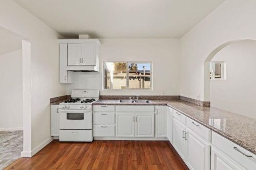 4701 Fairfax Ave, Oakland CA  94601-4809 exterior
