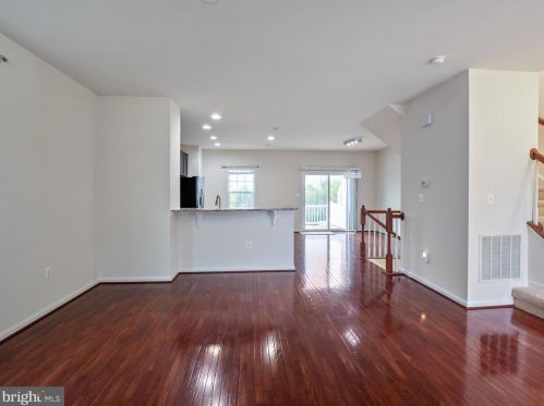 1708 Rockledge Ter, Woodbridge VA  22192-2508 exterior