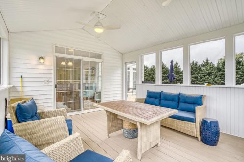 42104 Glynn Tarra Pl, Leesburg VA  20176-5478 exterior