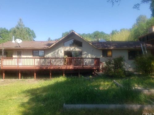 18670 Maple Leaf Ct, Middletown CA  95467-8528 exterior